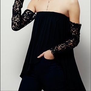 Free People Black Off-The-Shoulder Lace Sleeves Flowery Top